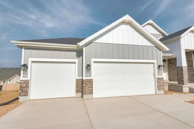 Garage Door Repairs in Fresno, CA